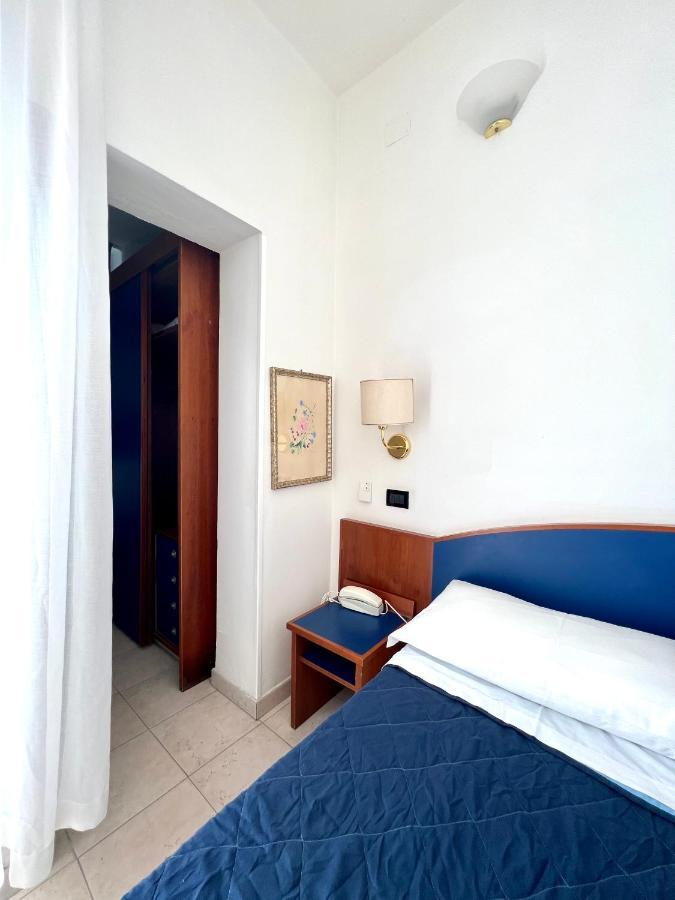 Hotel B&B Montecarlo Milano Marittima Exterior photo